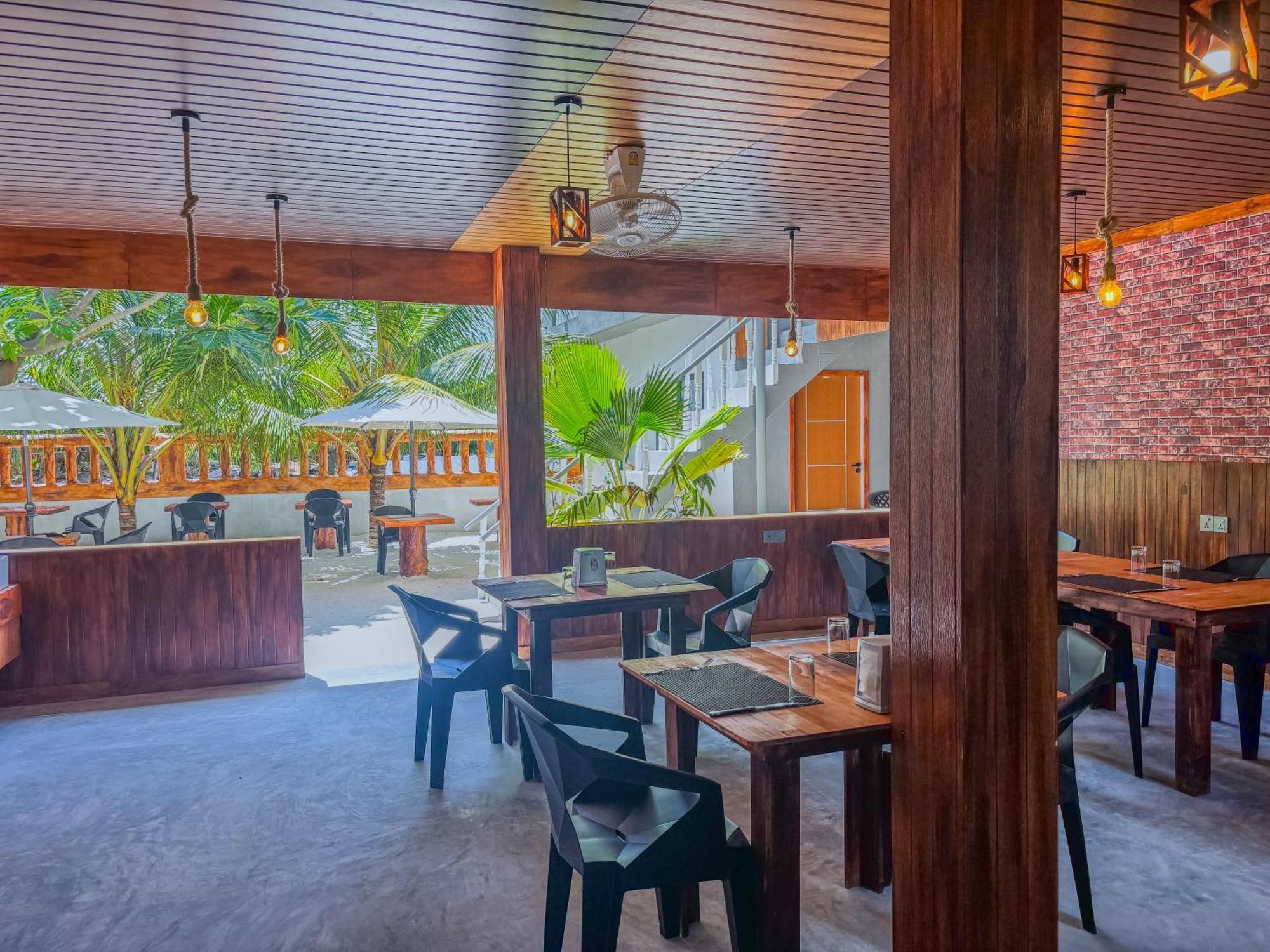 Mathiveri Thundi Inn Екстер'єр фото