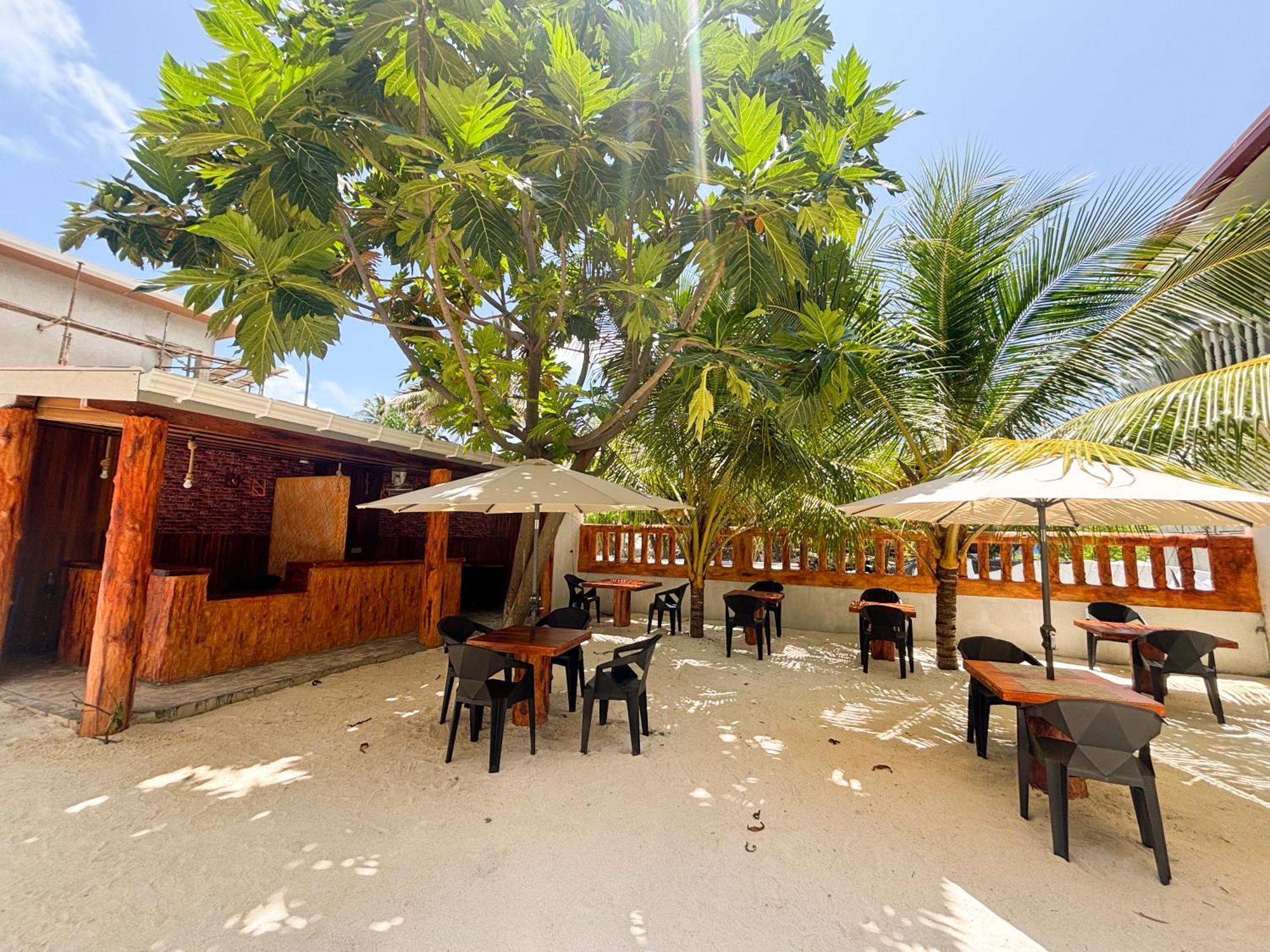 Mathiveri Thundi Inn Екстер'єр фото