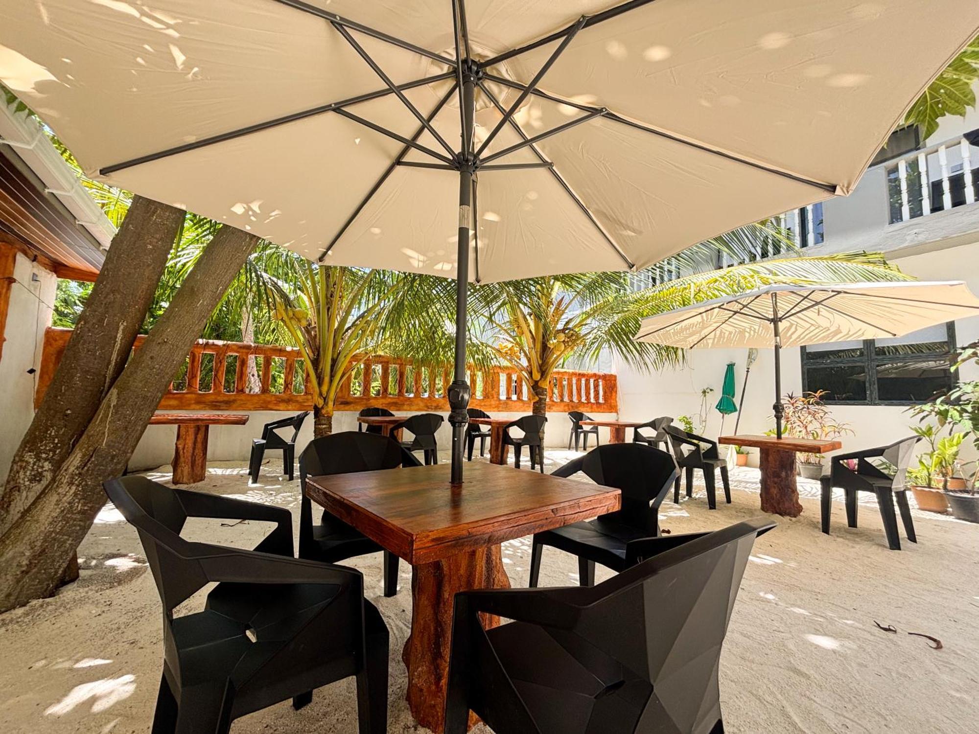 Mathiveri Thundi Inn Екстер'єр фото