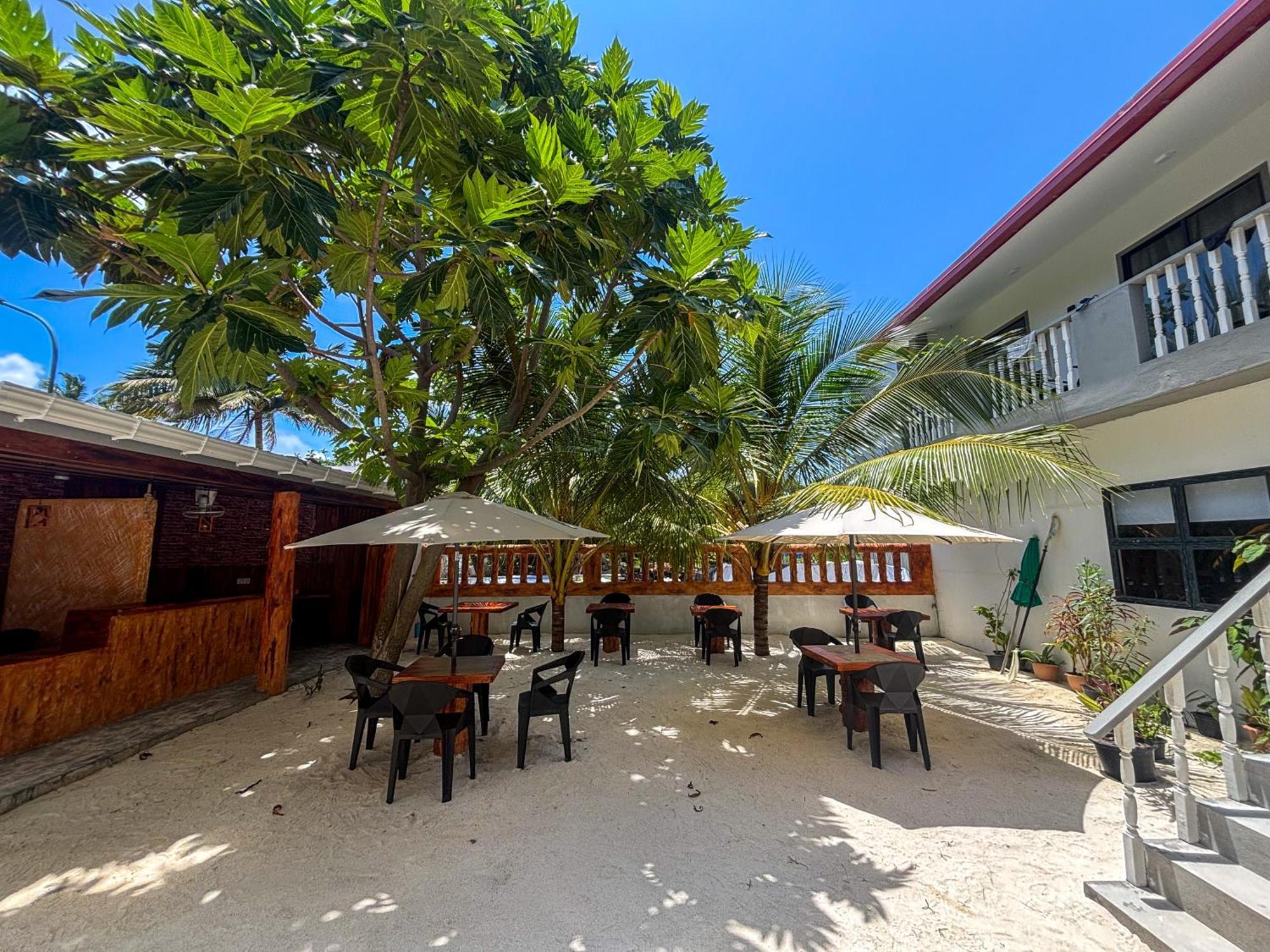 Mathiveri Thundi Inn Екстер'єр фото