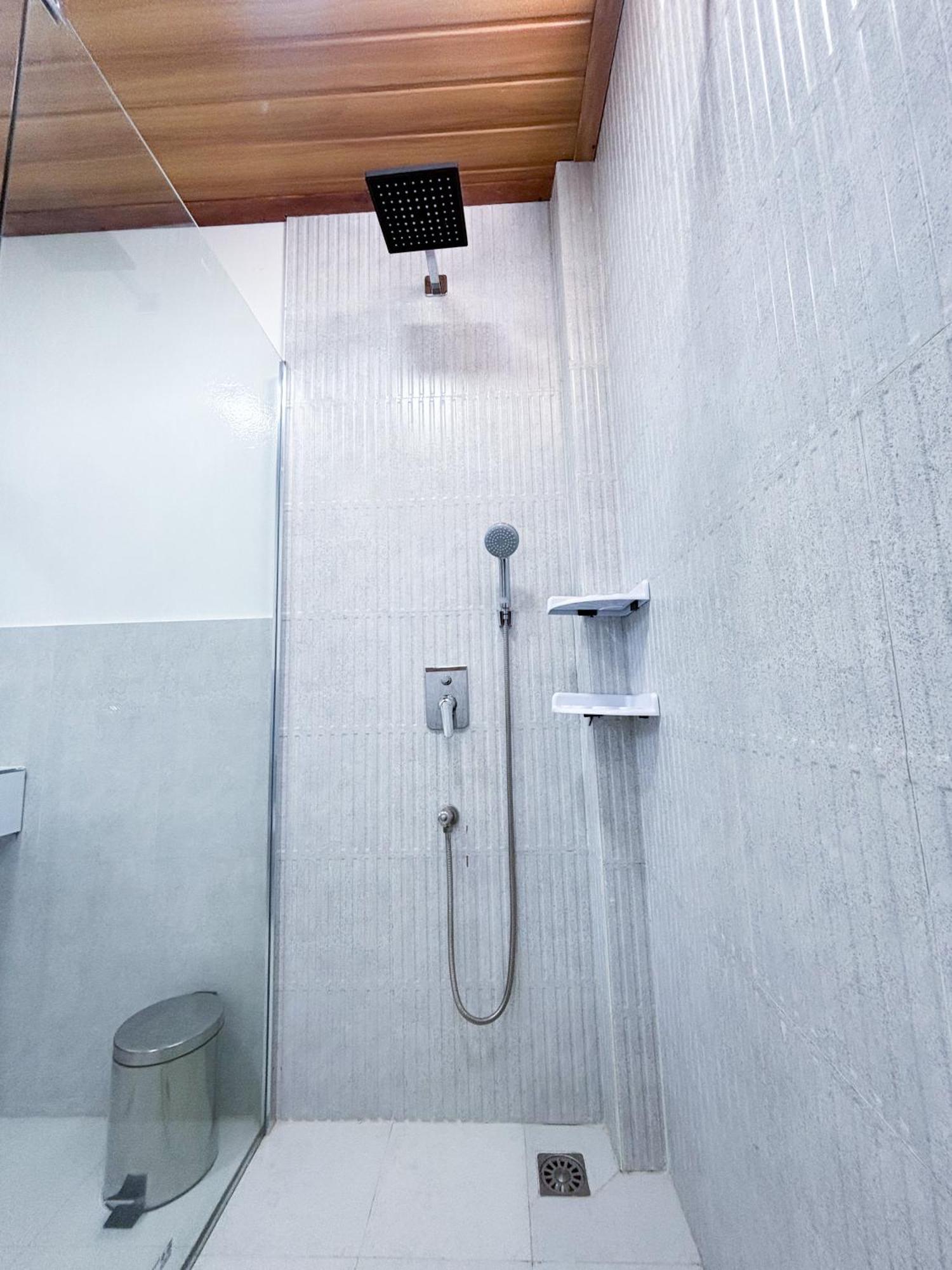 Mathiveri Thundi Inn Екстер'єр фото